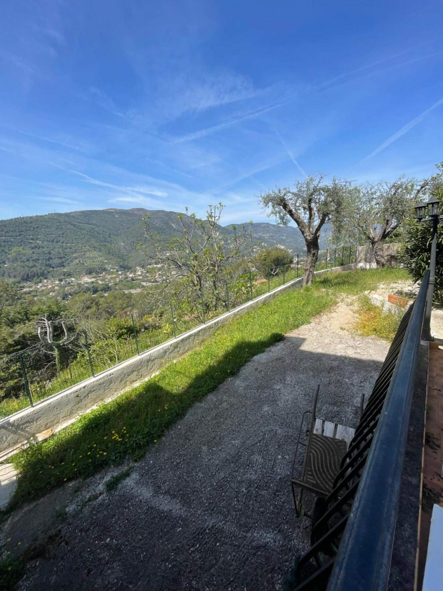 Charme Provencal Pres De Nice Blausasc Bagian luar foto
